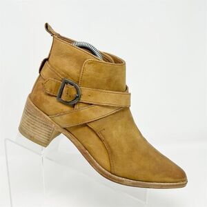 Free People Western Ankle Booties Tan Light Brown Leather Size 37.5 (US 7.5)